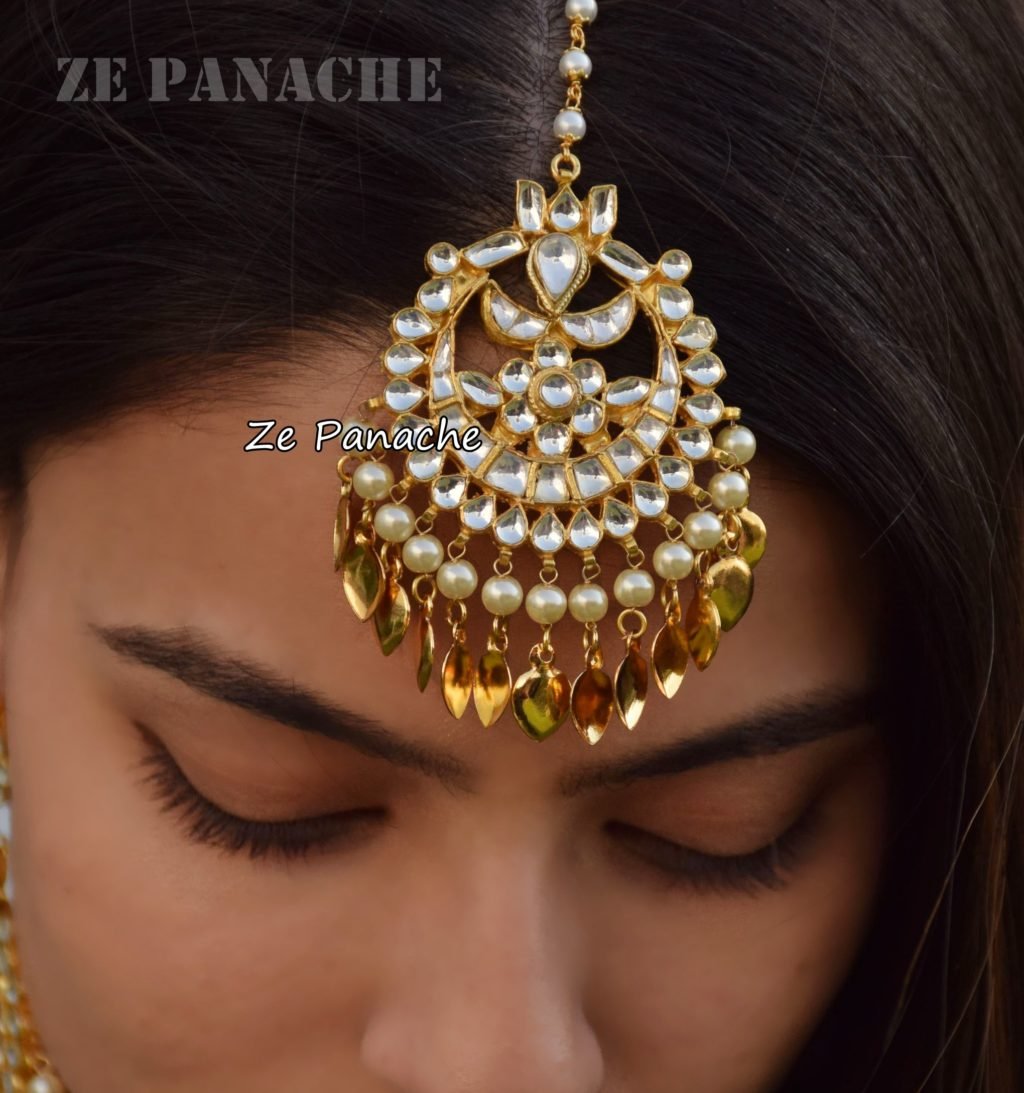 RUTUJA EARRING TIKKA SET - Image 3