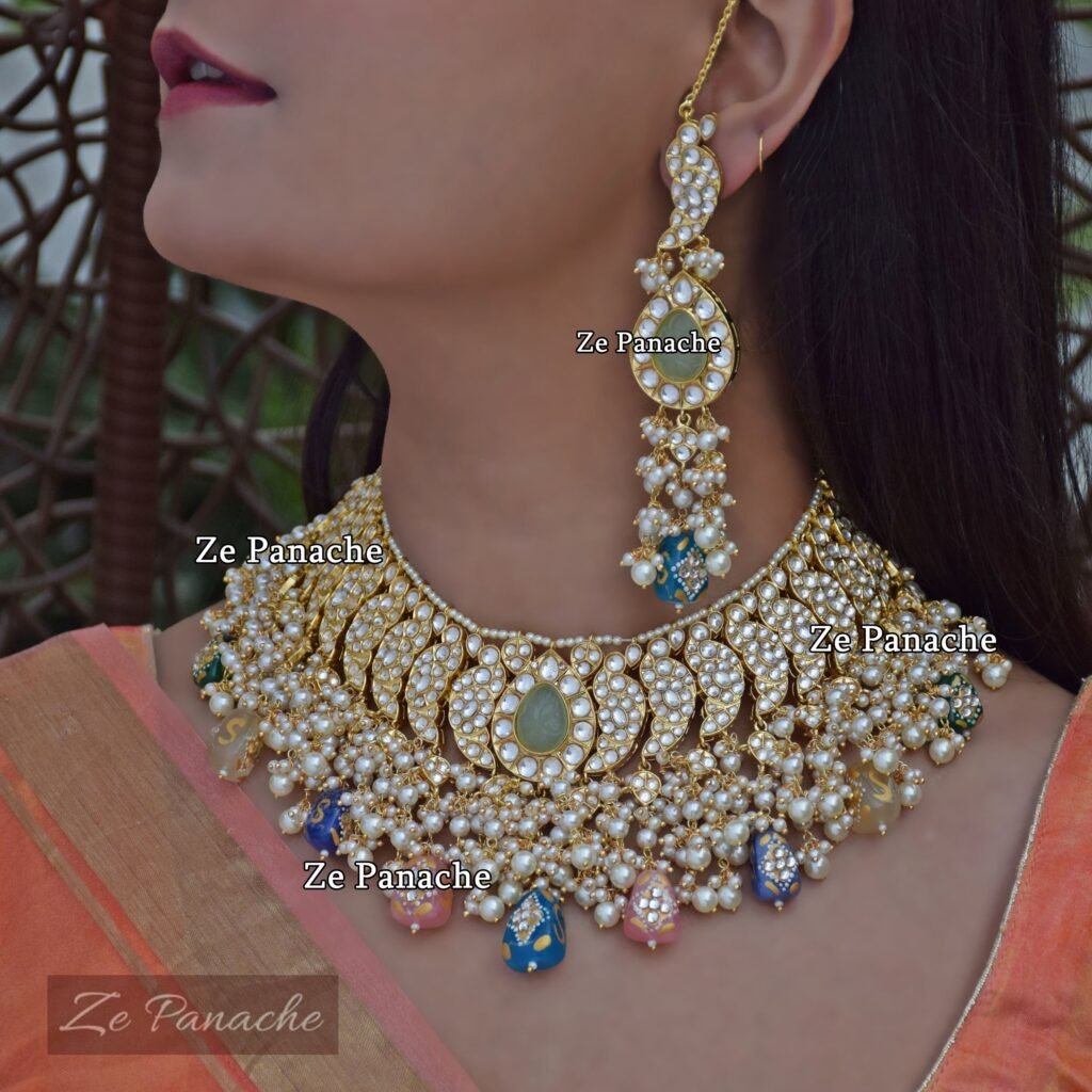 BENEZIR NECKLACE SET