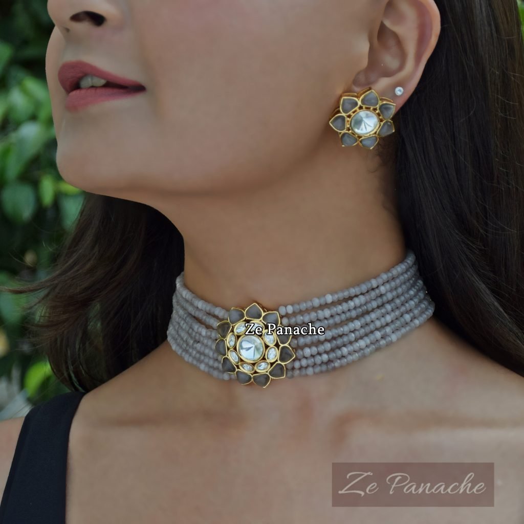 PRANALI GREY CHOKER SET