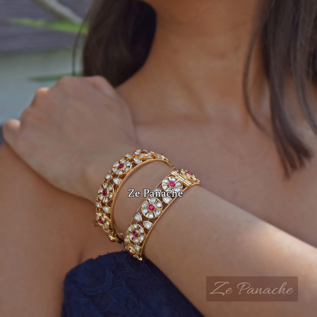 KRISHNA POLKI BANGLES