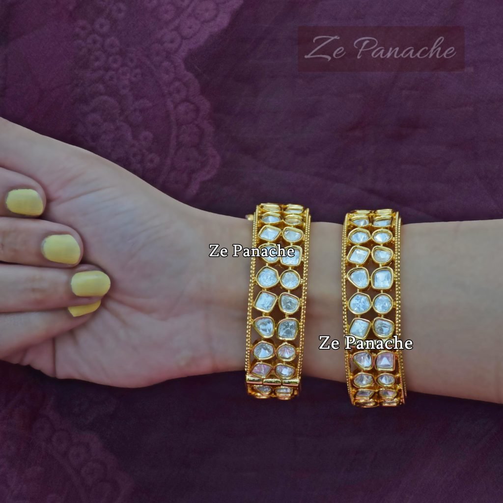 ZAIDA GOLD TONE BANGLES