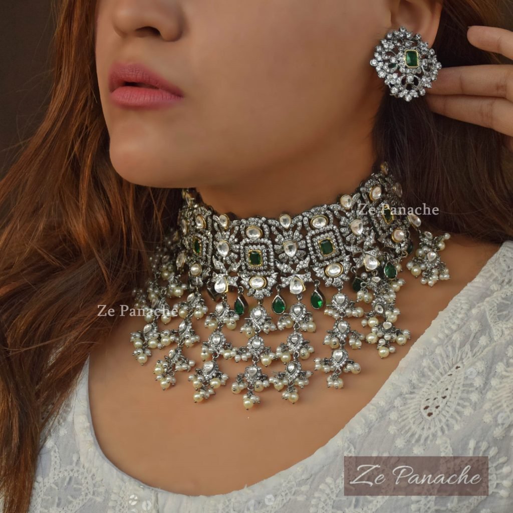 YASHVITA GREEN NECKLACE SET