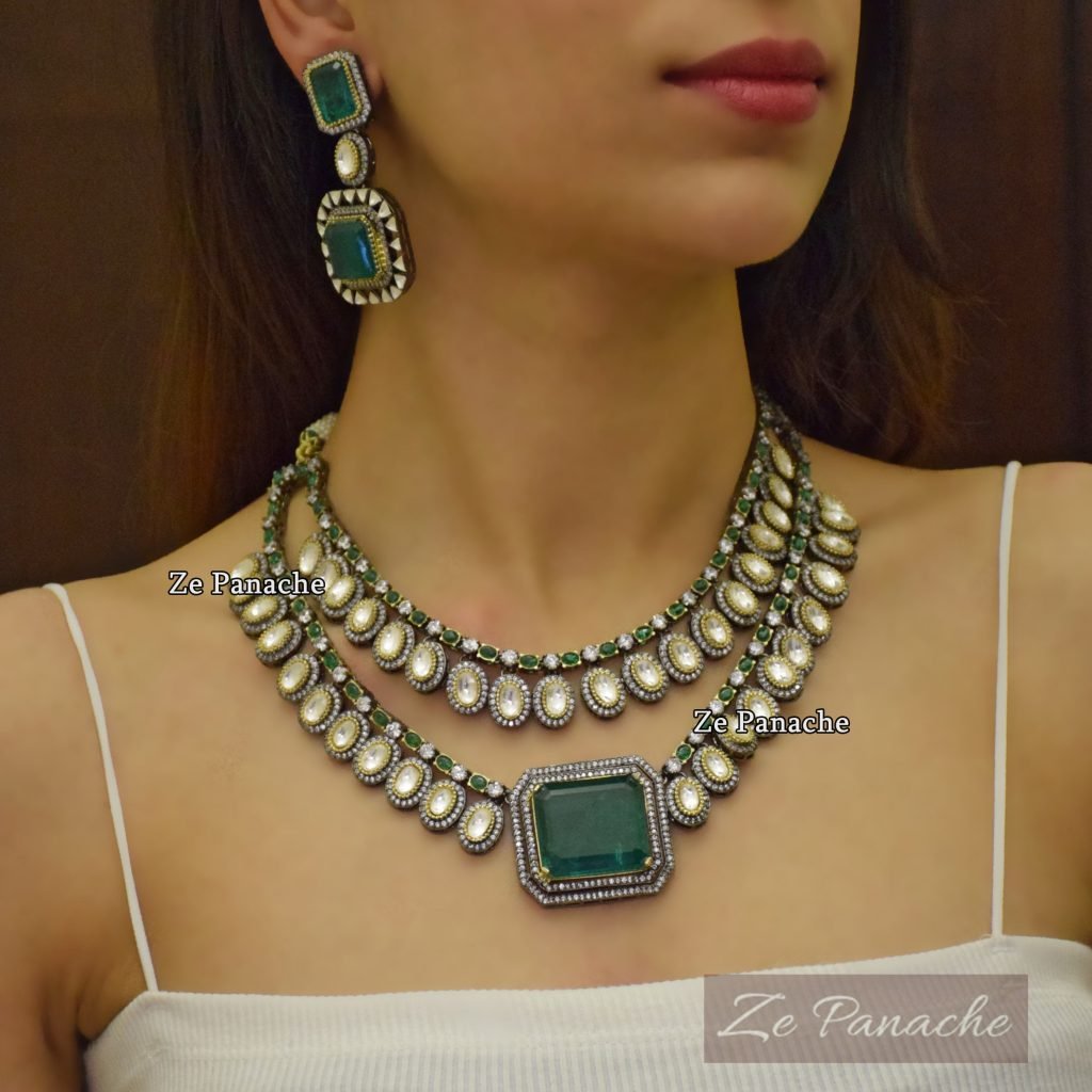 EMEL GREEN NECKLACE SET