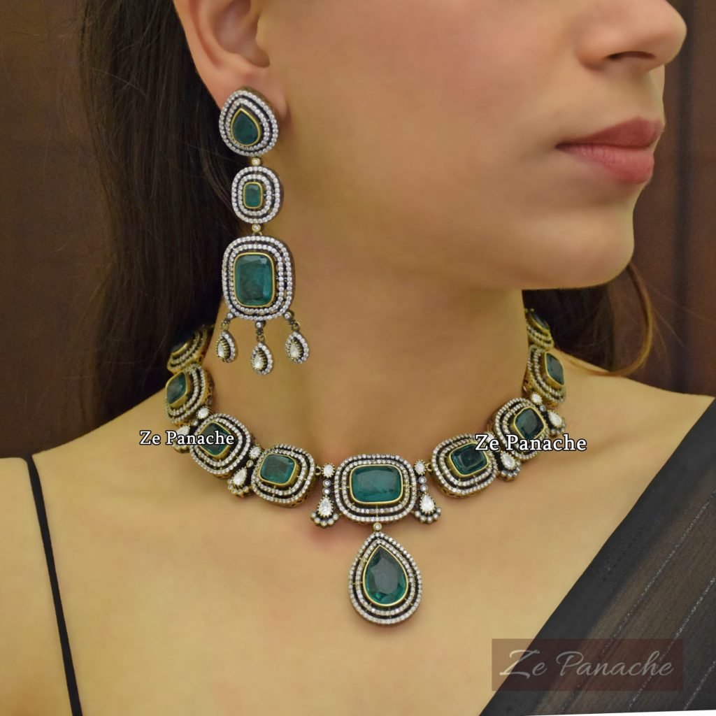 RIYADH GREEN DOUBLET STONE NECKLACE